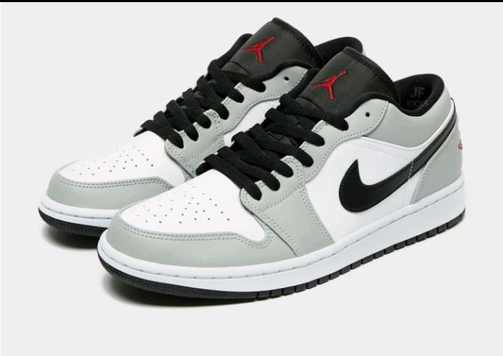 Air Jordan 1 (Low Cut) Image 3